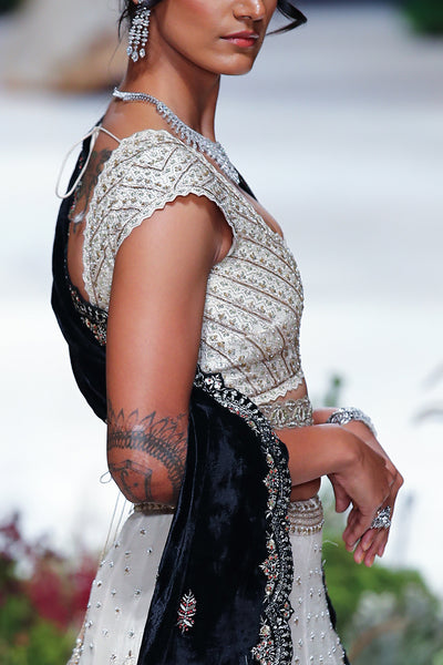 Toosh Viscose Dupion Emb. Lehenga Se ( Kz-15)