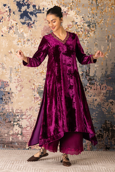Falsa Velvet Embroidered Kurta Set (Vt-10)