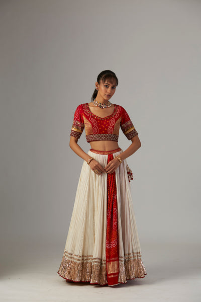 IVORY GAUZE CRINKLED LEHENGA SET WITH CHANDERI UNSTITCHED BLOUSE (BRM-25A))