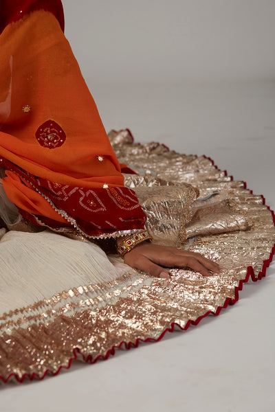 IVORY GAUZE CRINKLED LEHENGA SET WITH CHANDERI UNSTITCHED BLOUSE (BRM-25A))