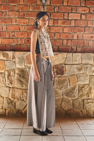 BLACK AND WHITE ARCHITECTURAL INSPIRED PRINTED COTTON CROP TOP (CM-16A/TOP)