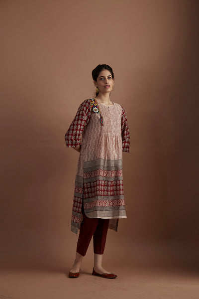 Ivory cotton silk printed tunic with embroidered shoulder line(veg-09b/tnc)