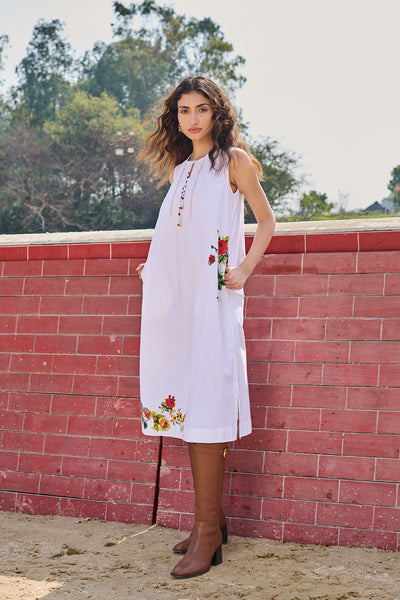 WHITE COTTON PINTUCK EMBROIDERED SLEEVELESS TUNIC (CM-01A/TNC)