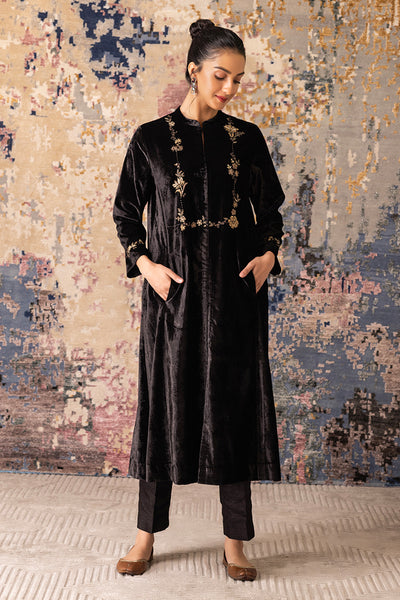 Black Velvet Embroidered Kurta Set (Vt-06)