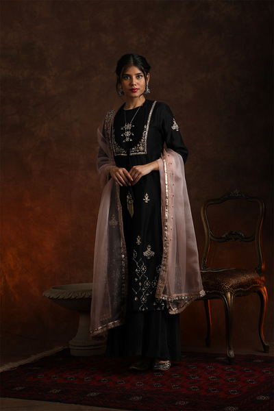 BLACK & OLD ROSE EMBROIDERED KURTA SET (3 PCS)