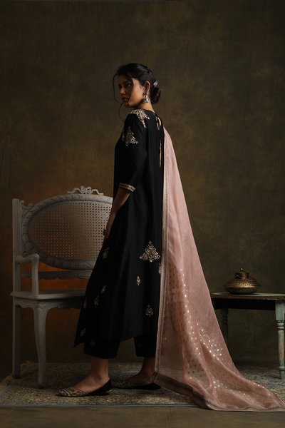 BLACK & OLD ROSE EMBROIDERED KURTA SET (3 PCS)