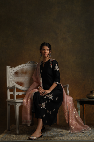BLACK & OLD ROSE EMBROIDERED KURTA SET (3 PCS)
