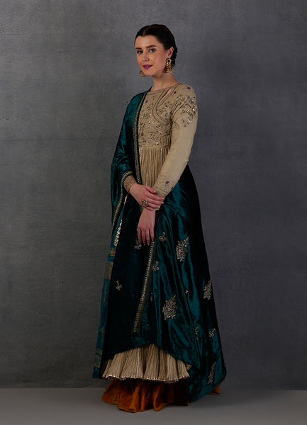 GREEN SILK VELVET EMBROIDERED DUSHALA ( DUS-54 )