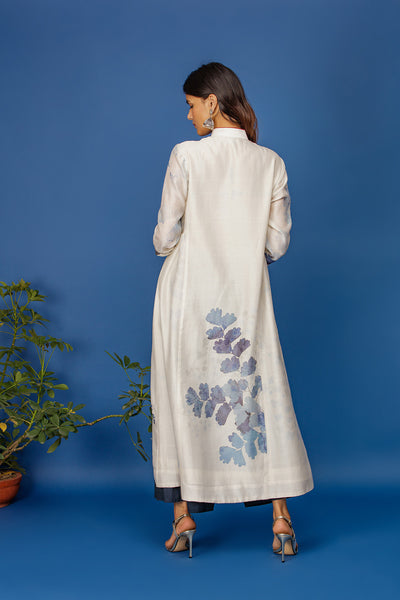 Fern-leaf Printed Kurta With Contrast Trim On Collar. Ivory