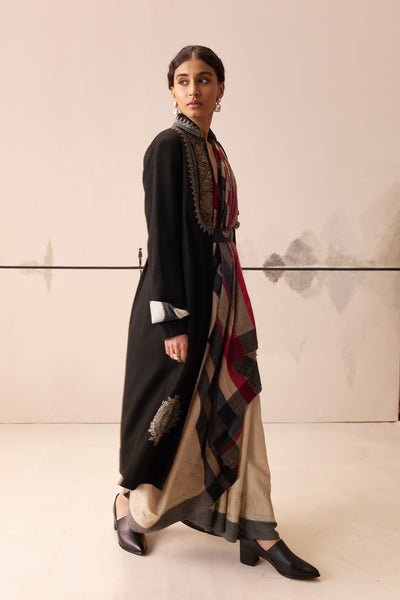 Black embroidered overcoat (E-09/TL-07)