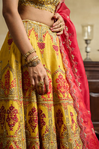 YELLOW HEAVY EMBROIDERED LEHENGA SET (FB-33)