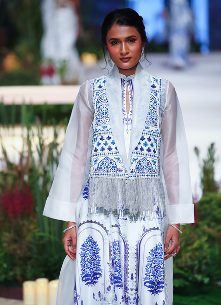 White Digital Printed Slit Dress With White Organza Embroidered Jacket (Fa-05/jkt, Fa-05a/drs)