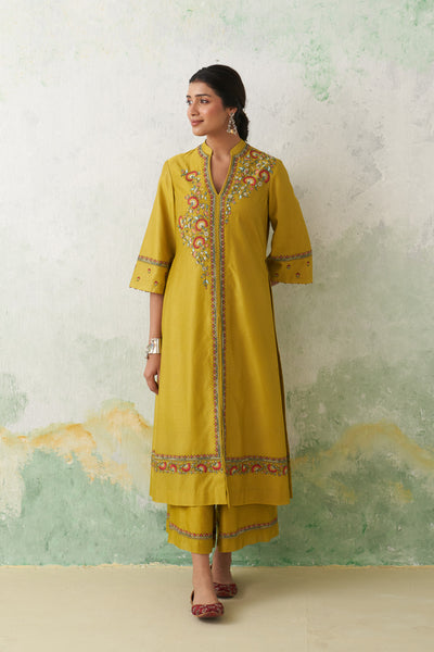 LIME GREEN CHANDERI EMB. KASHMIRA KURTA SET (3 PCS)