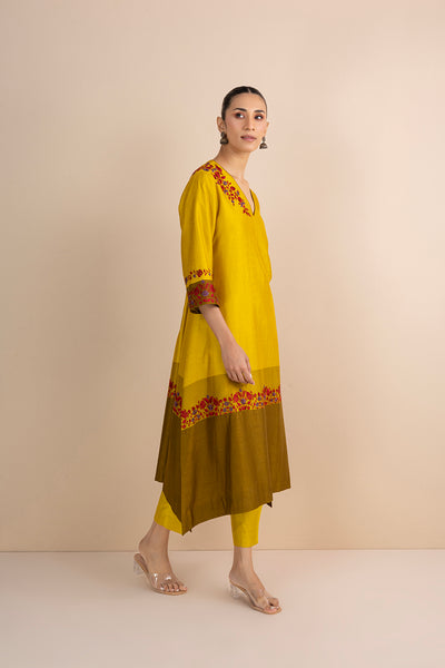 SHADES OF YELLOW STRIPE PRINTED & EMBROIDERED KURTA SET (2 PCS)