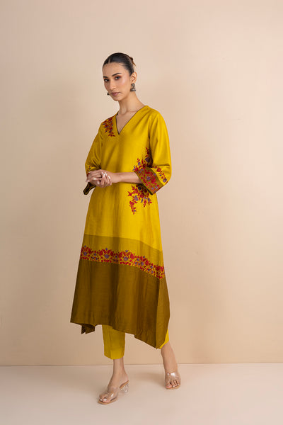 SHADES OF YELLOW STRIPE PRINTED & EMBROIDERED KURTA SET (2 PCS)