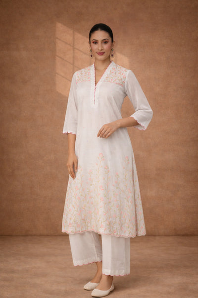 IVORY CHANDERI KURTA WITH PINK FLORAL EMBROIDERY AND SCALLOPED EDGES