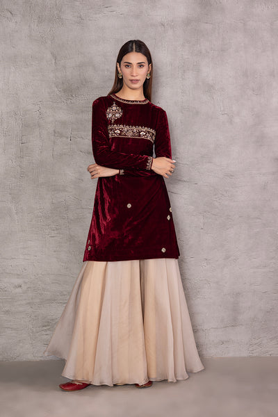 MAROON VELVET EMBROIDERED KURTA WITH TOOSH ORGANZA SHARARA & MATCHING EMBROIDERED DUPATTA