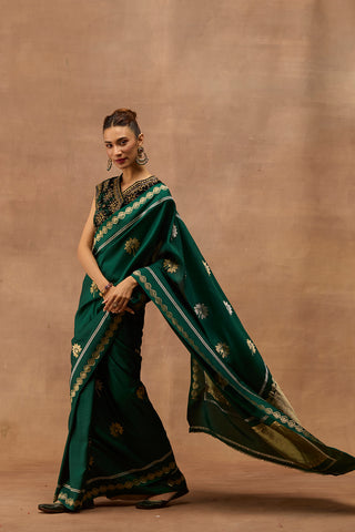 PATRALEKHA BANARASI SILK SAREE WITH GOLDEN BORDER (JDS-06)