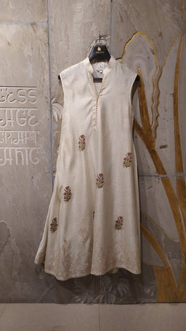 Ivory chanderi embroidered tunic (SN-02A)
