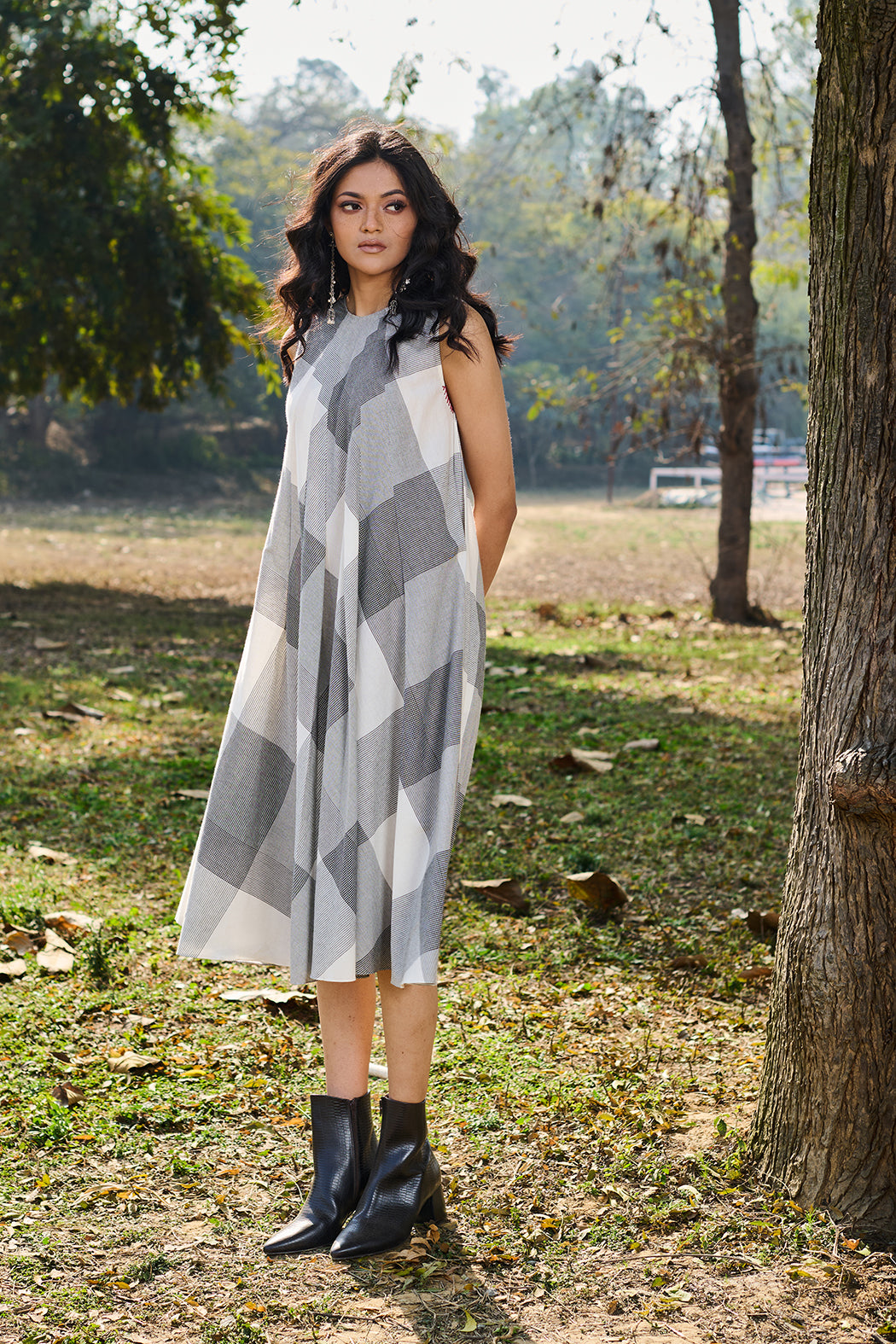 BLACK AND WHITE CHECK COTTON DRESS(CM-03A/DRS) Anju Modi BLACK AND WHITE CHECK COTTON DRESS(CM-03A/DRS) Anju Modi