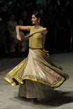 RADIANT FOIL PRINTS AND INTRICATE CUTWORK COME TOGETHER IN THIS STATEMENT SILHOUETTE (3PCS)
