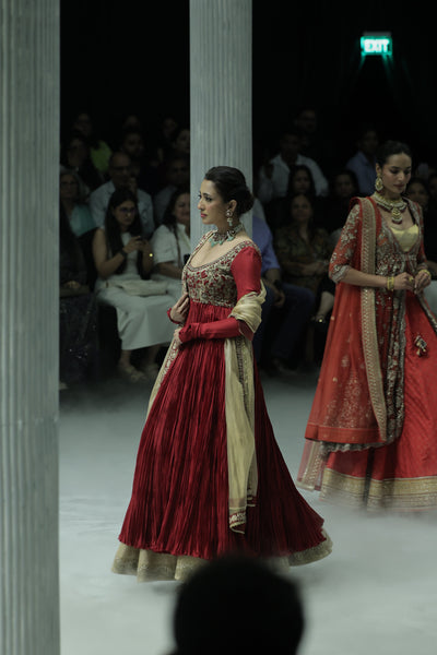 RED CRINKLED EMBROIDERED ANARKALI PAIRED WITH A GOLD TISSUE EMB SKIRT AND GOLD DUPATTA. (3 PCS)