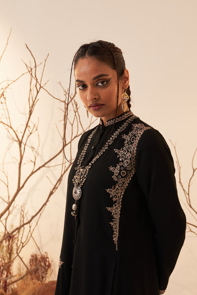 BLACK WOOLEN EMBROIDERED JACKET (1 PC)