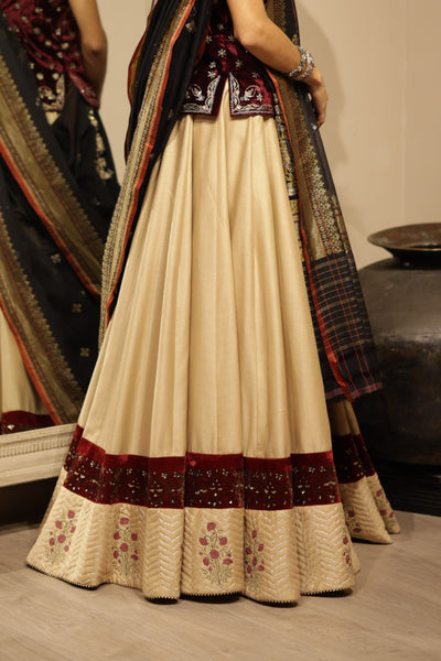 LIGHT GREY DUPION EMBROIDERED BORDERED WORK LEHENGA (MH-03/LEH)