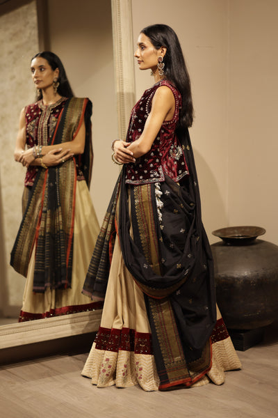 BLACK MUNGA TUSSAR SAREE (TANAY-07)