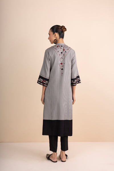 BEIGE & BLACK PRINTED & EMBROIDERED KURTA SET (2 PCS)