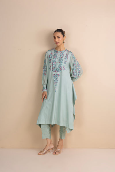 AQUA FLAT CHIFFON MULTICOLOURED EMBROIDERED KURTA SET (2 PCS)