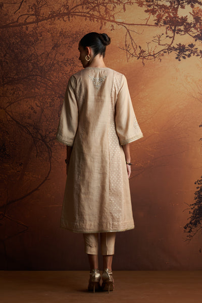 GOLD TISSUE AND BUTI EMBROIDERED KURTA PAIRED WITH PANTS  (SE-01B)