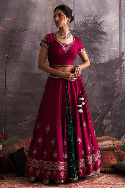 FALSA DUPION EMBROIDERED LAYERED LEHENGA SET (5 PCS)