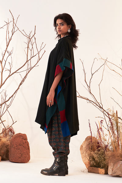Black Woolen Kaftan With Multicoloured Border (Wln-05/kaf)