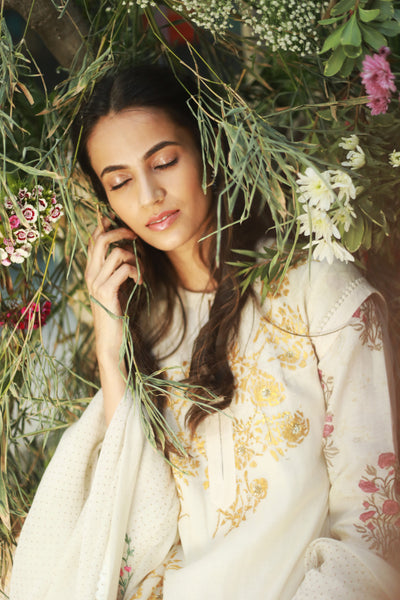 IVORY ANARKALI SET ( NR-05)