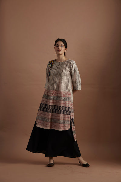 Ivory cotton silk printed tunic with embroidered shoulder line(veg-09a/tnc)