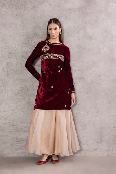 MAROON VELVET EMBROIDERED KURTA WITH TOOSH ORGANZA SHARARA & MATCHING EMBROIDERED DUPATTA