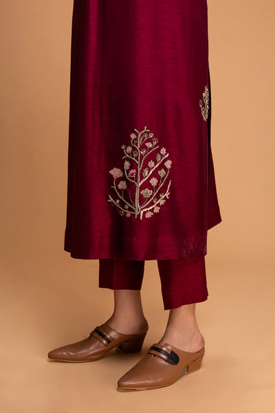 MAROON DUPION EMB. KURTA SET (2 PCS)