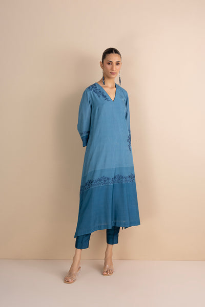 SHADES OF BLUE STRIPE PRINTED & EMBROIDERED KURTA SET (2 PCS)