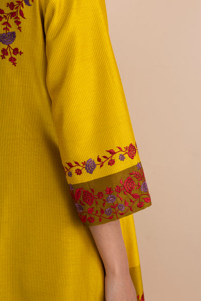 SHADES OF YELLOW STRIPE PRINTED & EMBROIDERED KURTA SET (2 PCS)