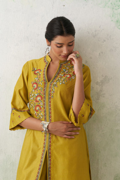 LIME GREEN CHANDERI EMB. KASHMIRA KURTA SET (3 PCS)