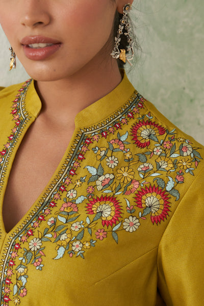 LIME GREEN CHANDERI EMB. KASHMIRA KURTA SET (3 PCS)