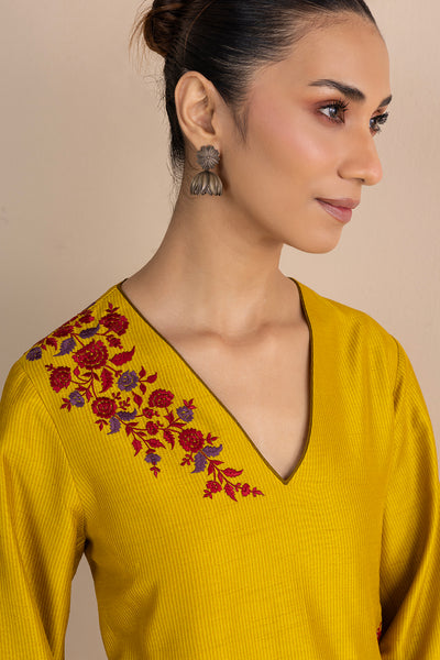 SHADES OF YELLOW STRIPE PRINTED & EMBROIDERED KURTA SET (2 PCS)