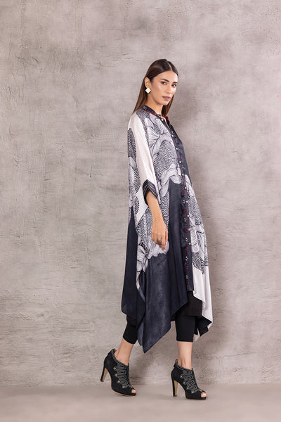 MONOCHROME SILK LINEAR PRINTED TUNIC PAIRED WITH CHIFFON SLEEVELESS INNER (BW-02)