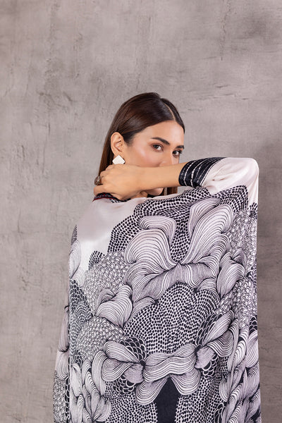 MONOCHROME SILK LINEAR PRINTED TUNIC PAIRED WITH CHIFFON SLEEVELESS INNER (BW-02)