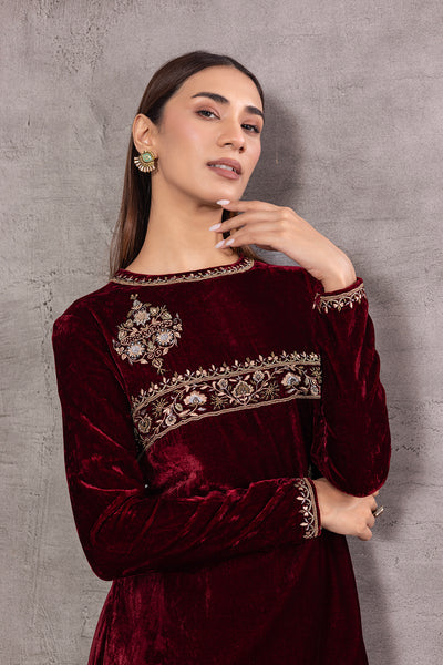 MAROON VELVET EMBROIDERED KURTA WITH TOOSH ORGANZA SHARARA & MATCHING EMBROIDERED DUPATTA