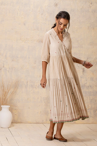 IVORY HANDLOOM COTTON TIERED ANGRAKHA (CL-11)