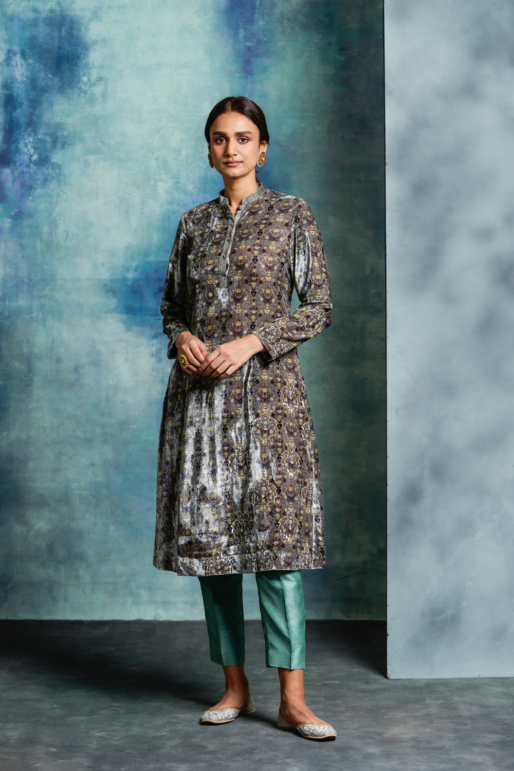 MINT SILK VELVET EMBROIDERED TUNIC (1 PC) Anju Modi MINT SILK VELVET EMBROIDERED TUNIC (1 PC) Anju Modi