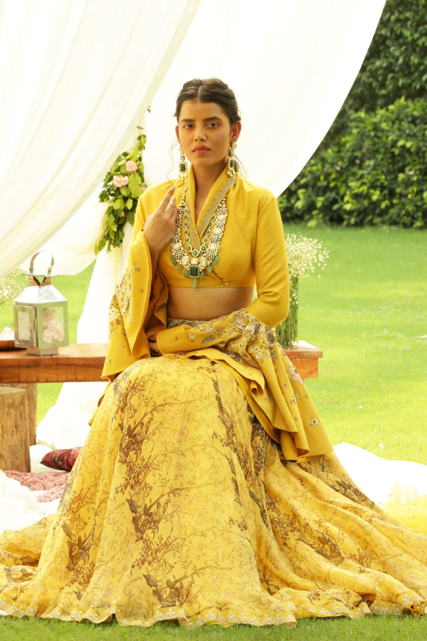 Simple #Choli #Wedding #Cotton #Bridal #BlouseDesigns #DIY #Saree  #Bridesmaid #S… | Party wear indian dresses, Designer blouse patterns,  Bollywood fashion